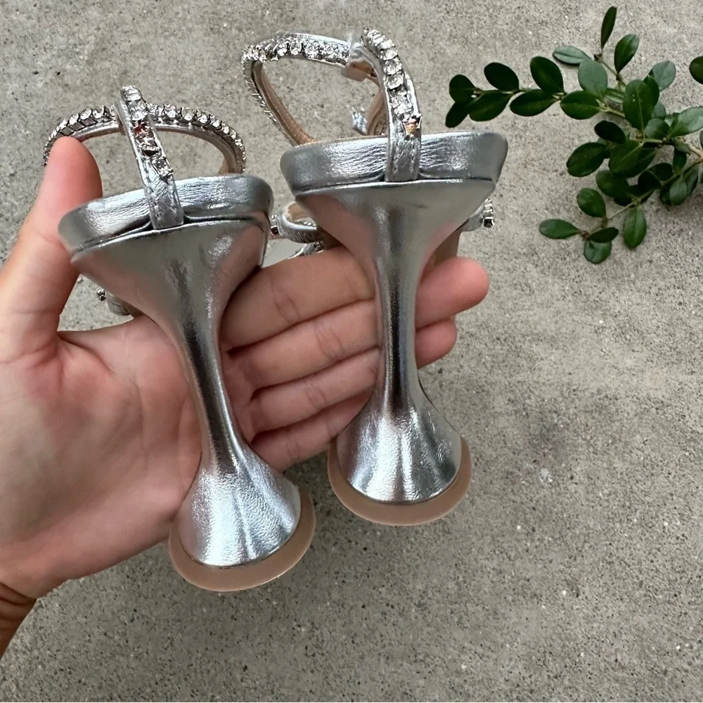 Tony Bianco Shy Sandal in Silver Metallic Size 5.5